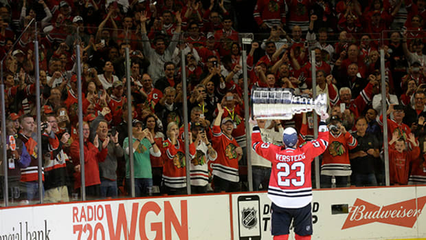 Blackhawks Can Finally Say: The Stanley Cup is in the Building 